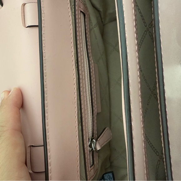 Michael Kors Pink Leather Manhattan Purse - Picture 15 of 15